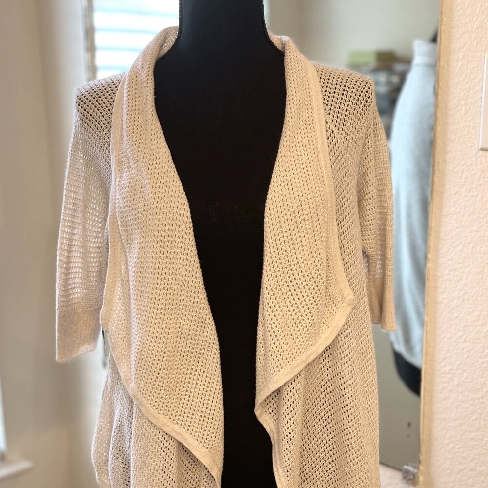 White House Black Market Cream Meshed Cardigan Size S